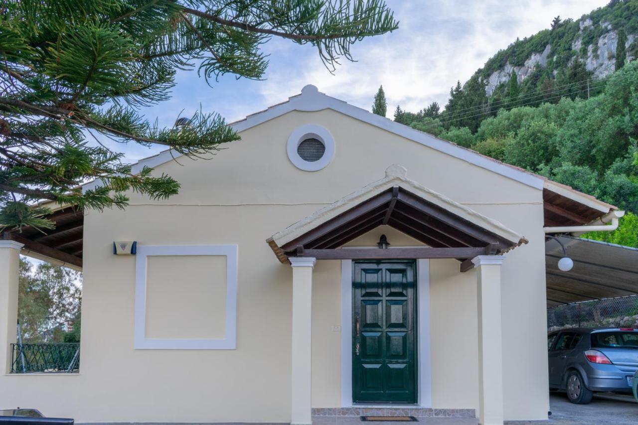 Villa Emily Ahílio Kültér fotó